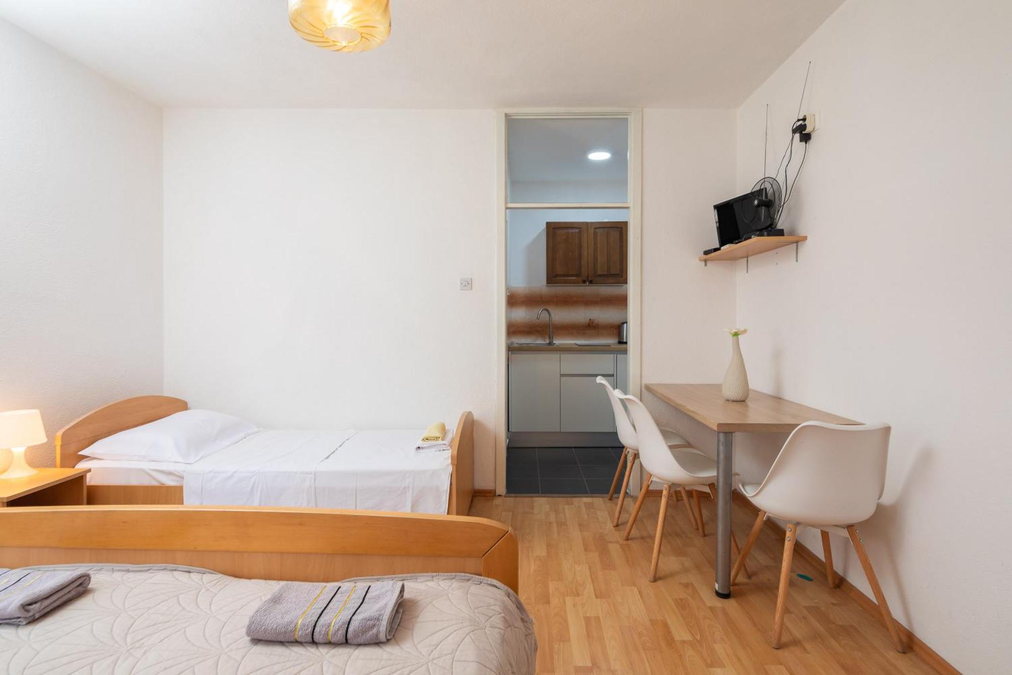 Apartments Roza Omiš Exterior foto