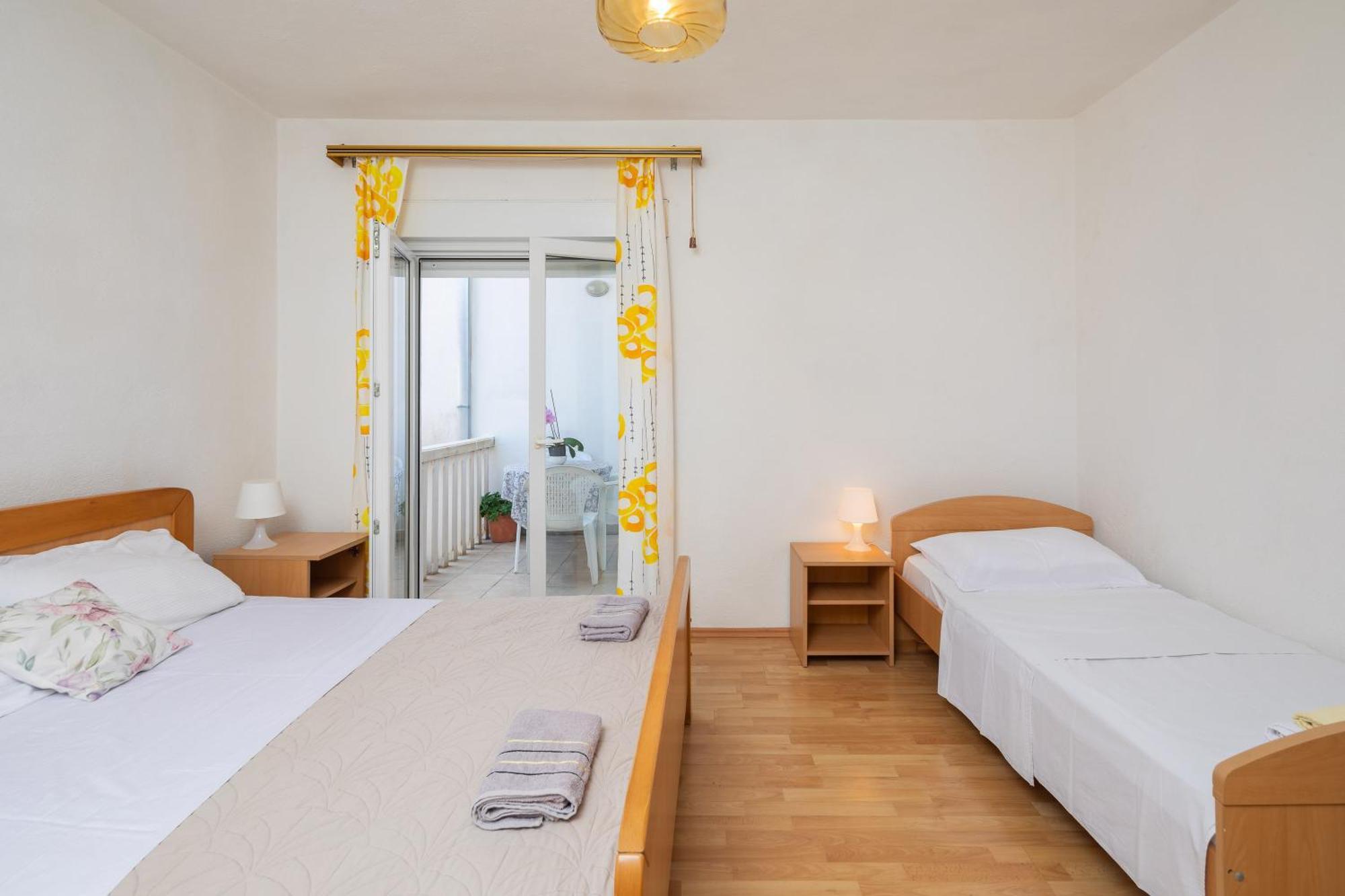 Apartments Roza Omiš Exterior foto