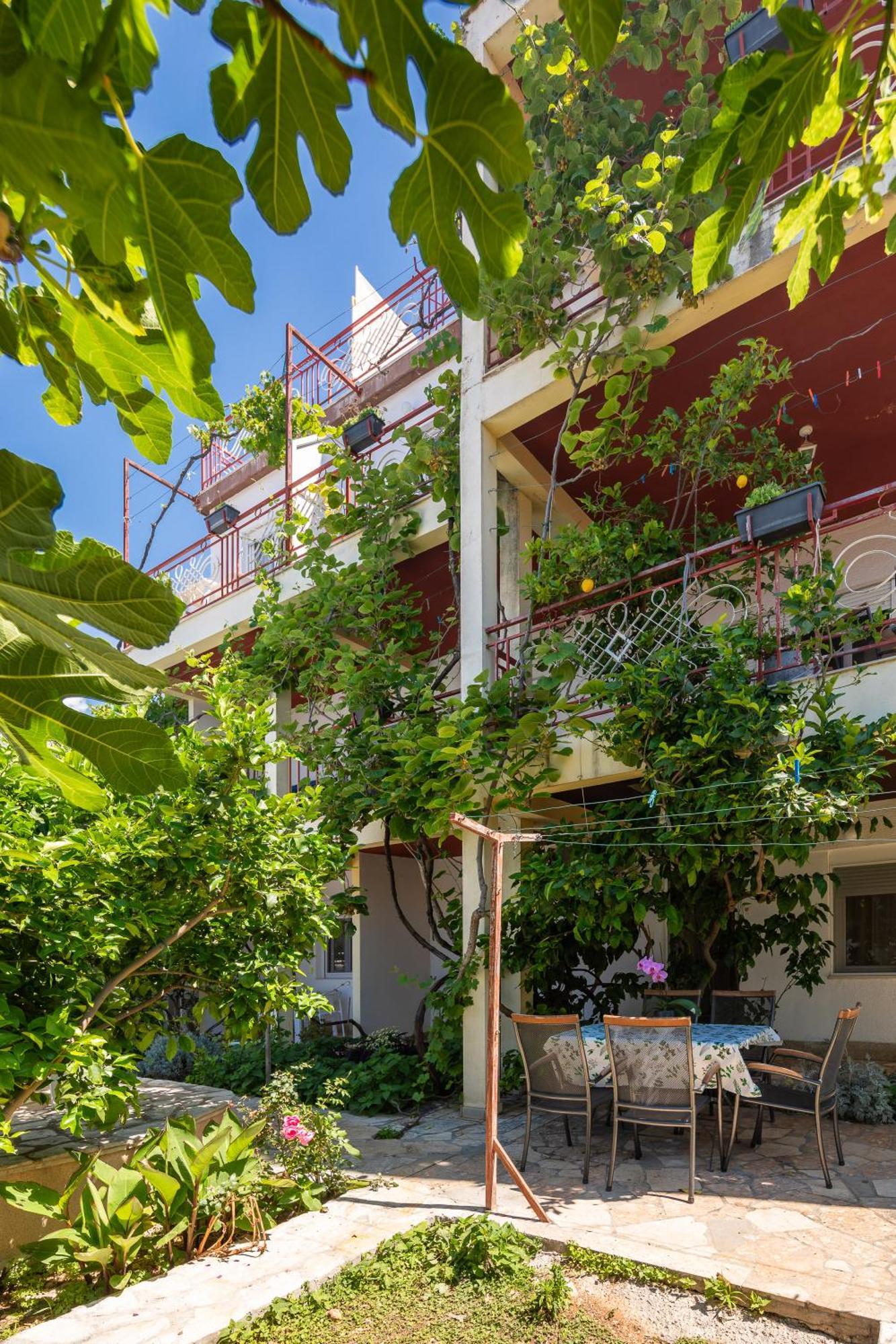 Apartments Roza Omiš Exterior foto